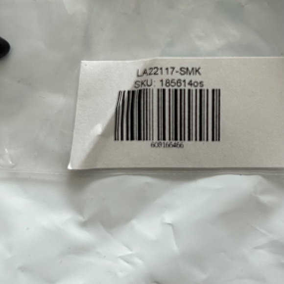 NWT Sunglasses - Picture 2 of 2